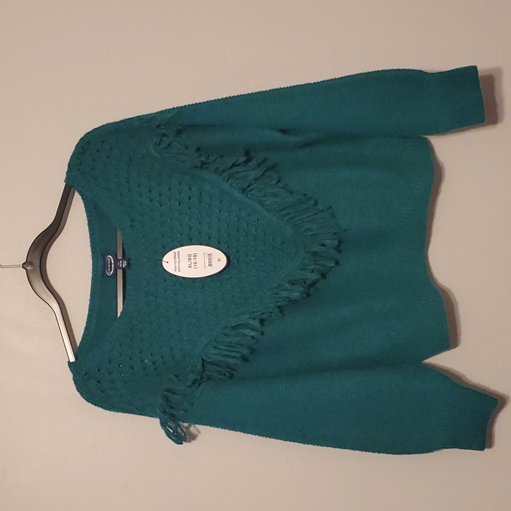 Scoop fringe soft sweater